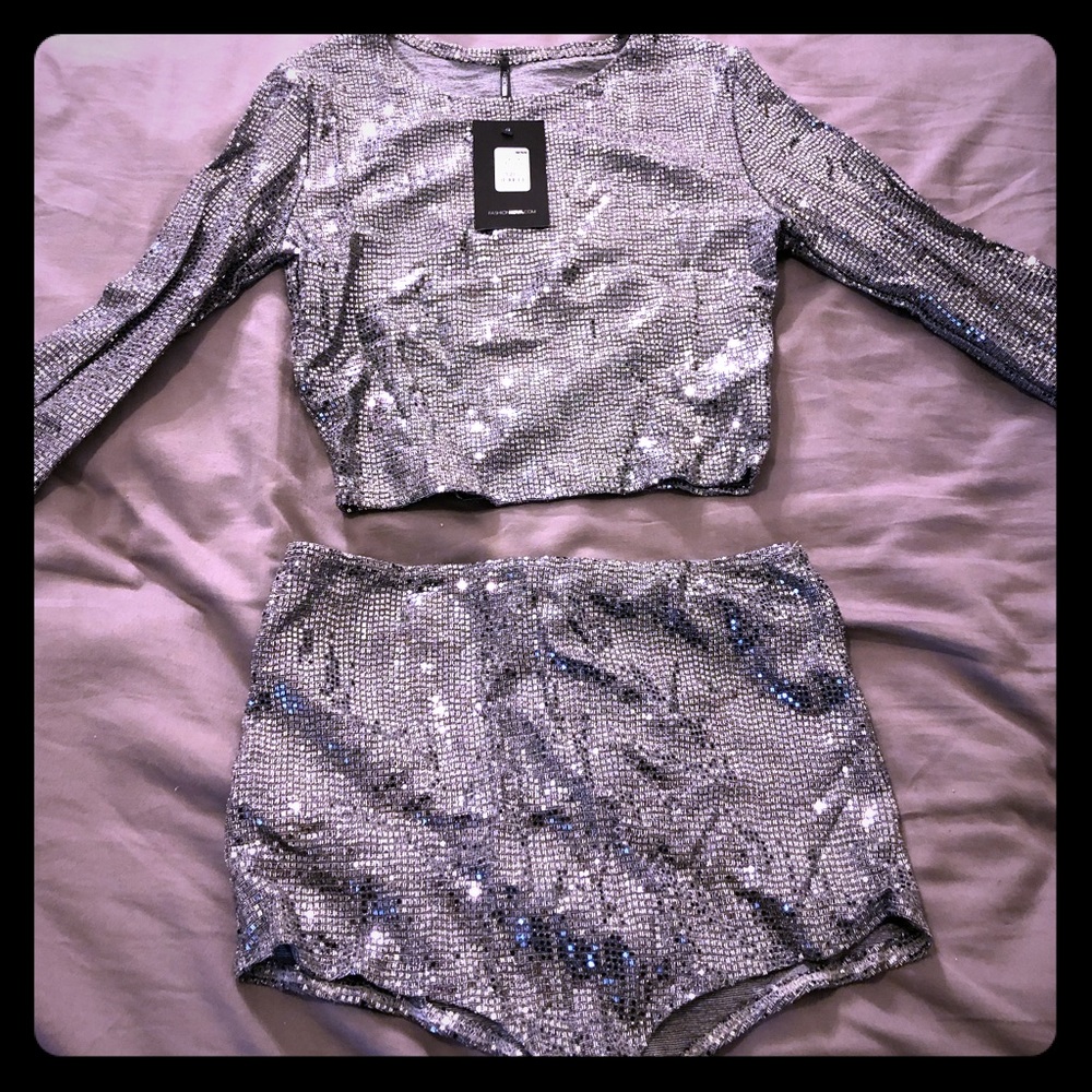 FASHION NOVA SILVER GLITTER 2 PIECE MATCHING SET
